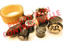 Pack of 10 Horn and Bone plugs | Itc.